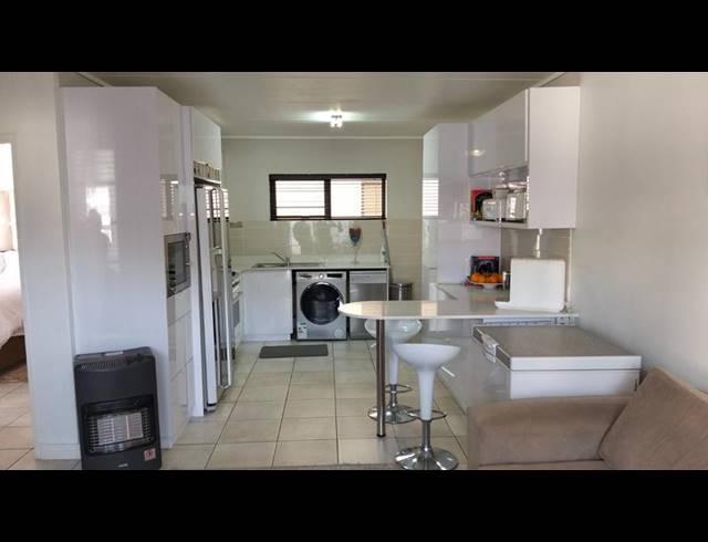 2 BEDROOM PROPERTY TO RENT IN LINBRO PARK